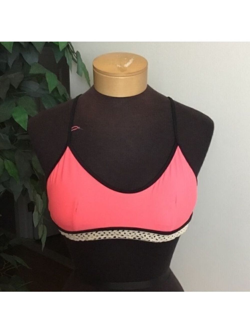 Women's SO Coral Black Crochet-Trim Bikini Top Juniors L